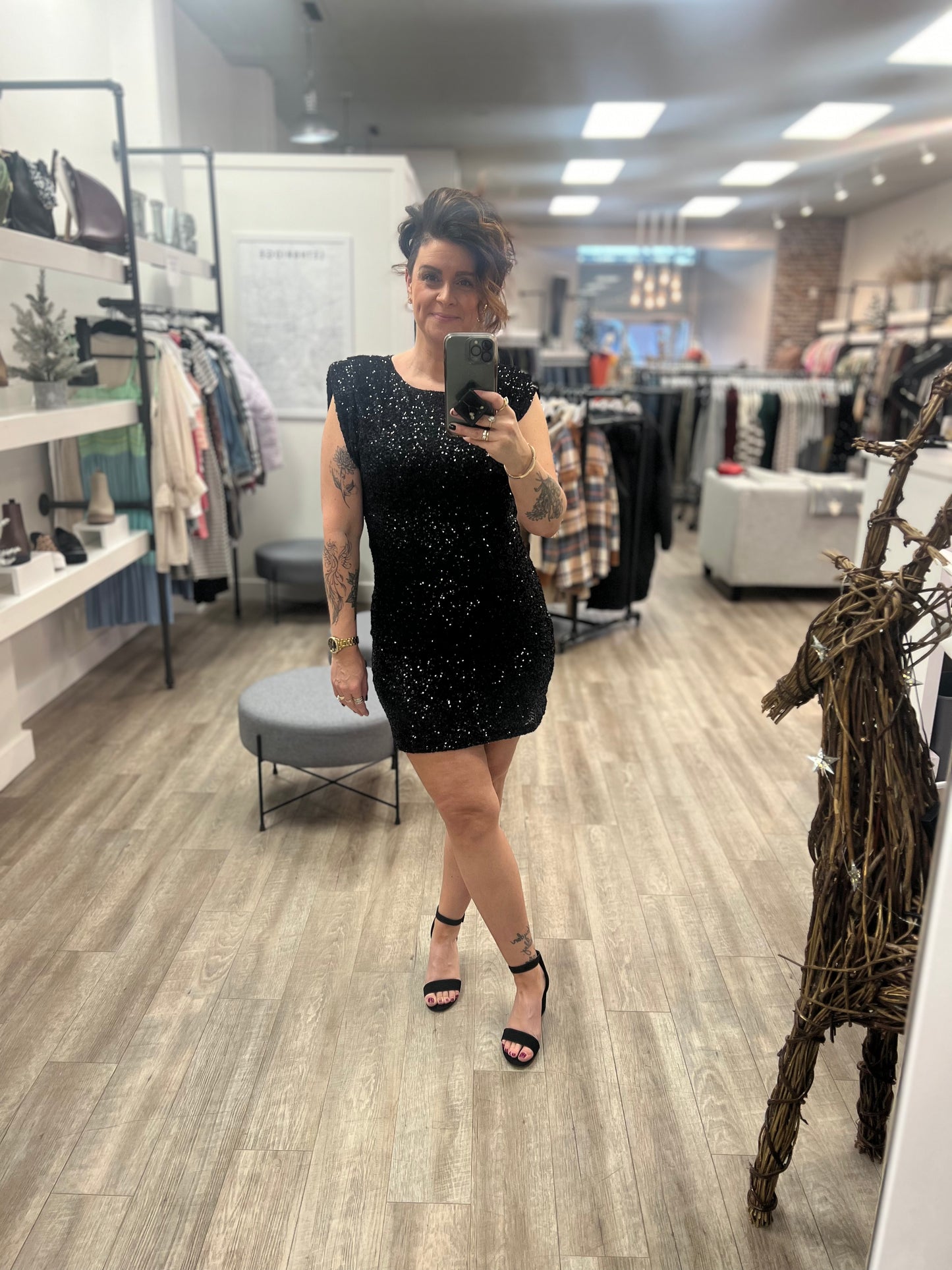 Sleeveless Padded Shoulder Sequin in Black