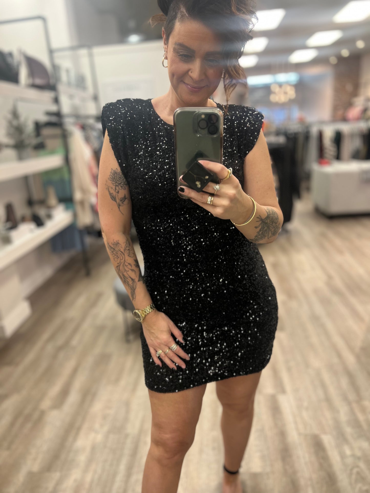Sleeveless Padded Shoulder Sequin in Black
