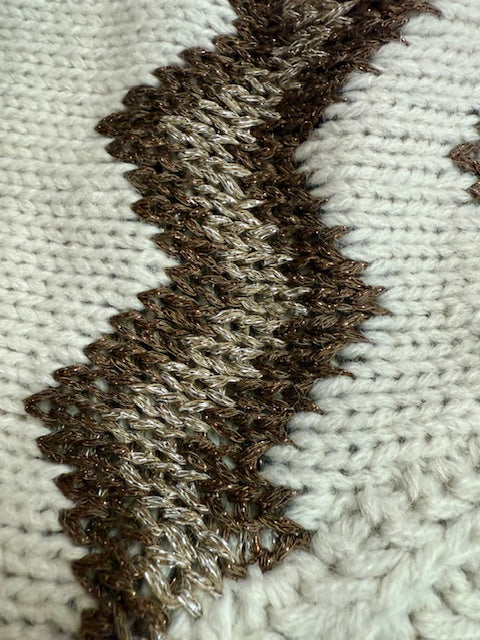 Quannah V-Neck Cardi in Beige