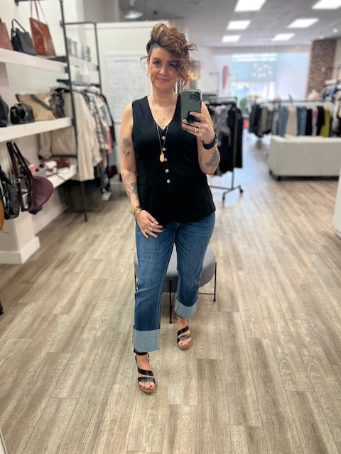 Gisela Mid Rise Crop Straight Jeans