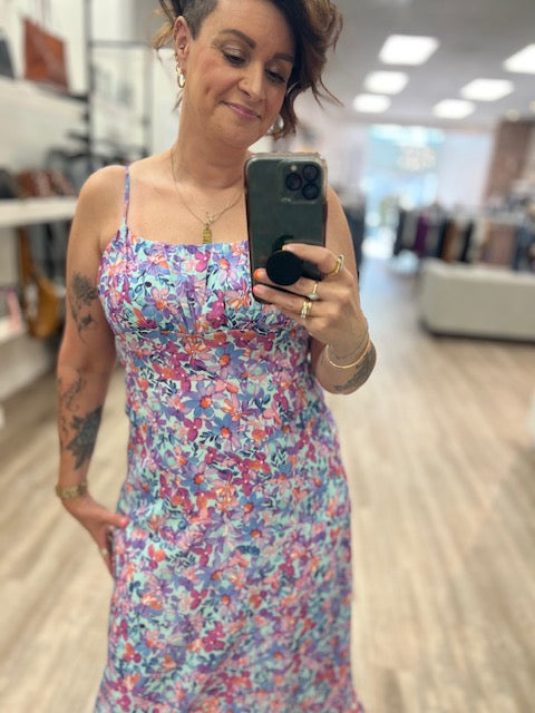 Spaghetti Strap Gathered Bust Midi Dress in Light Blue/Plum