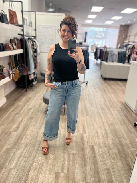 Ribbed Round Neck Tank Top in Black