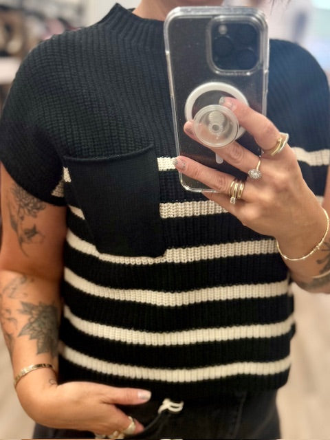 Short Sleeve Stripe Sweater in Black