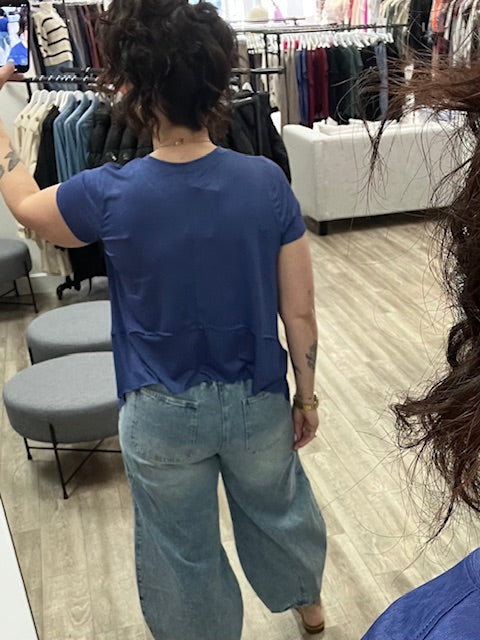 Short Sleeve Side Slit Shirt in Marlin