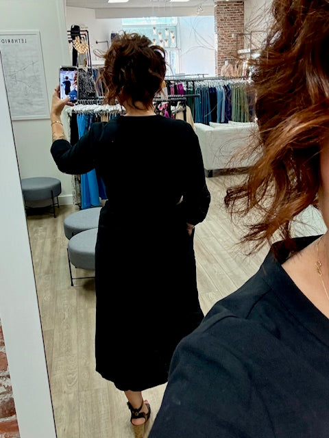 3/4 Sleeve Button Down Cut Out Midi Dress in Black