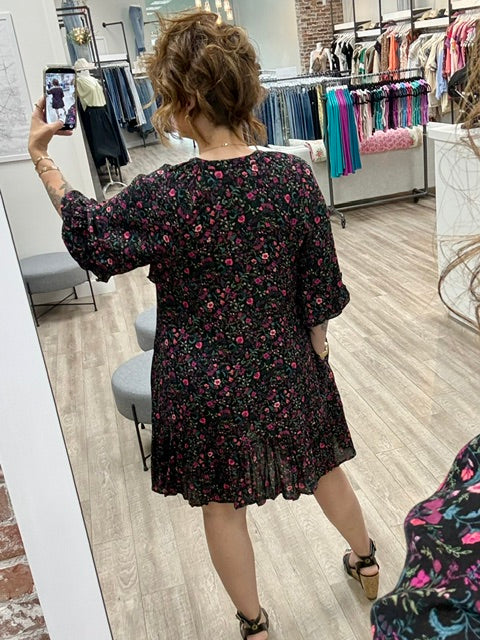 Raspberry Vine Dress in Black