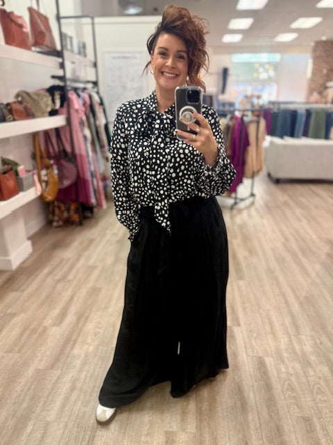 Flowy Wide Leg Pants in Black