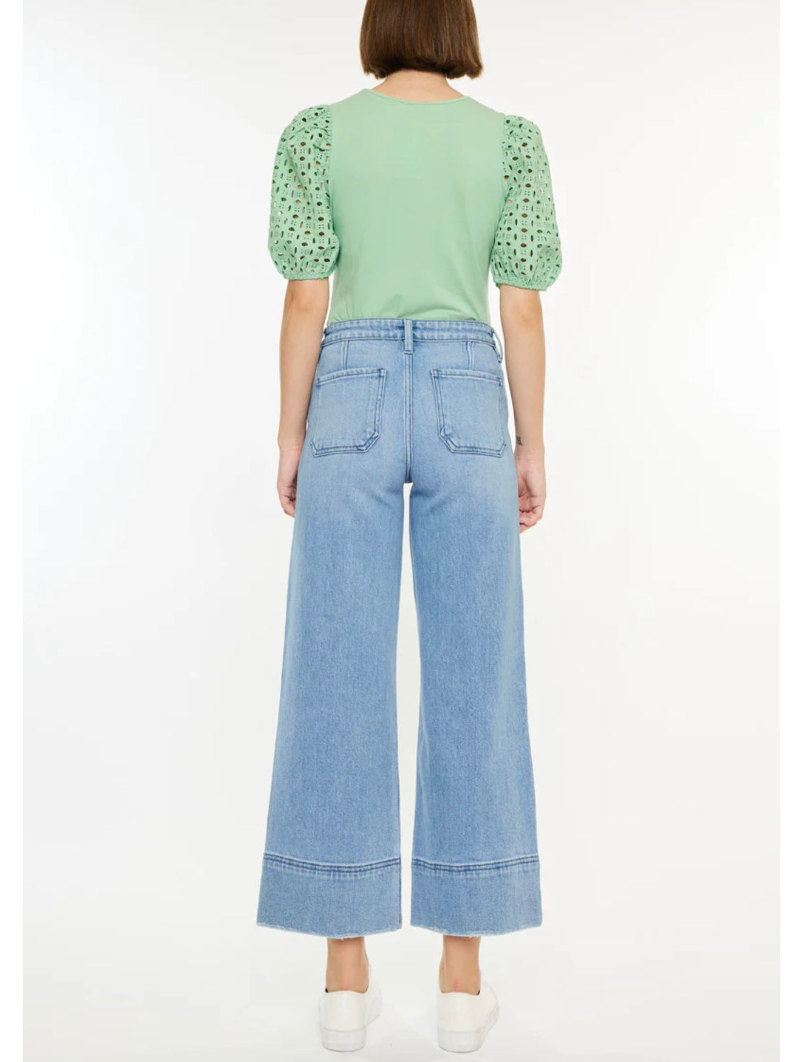 Darla High Rise Leg Jeans in Medium Wash