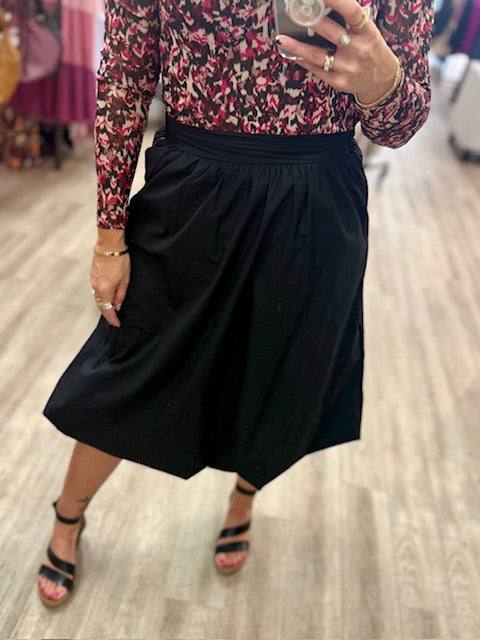 Blurra Balloon Skirt in Black