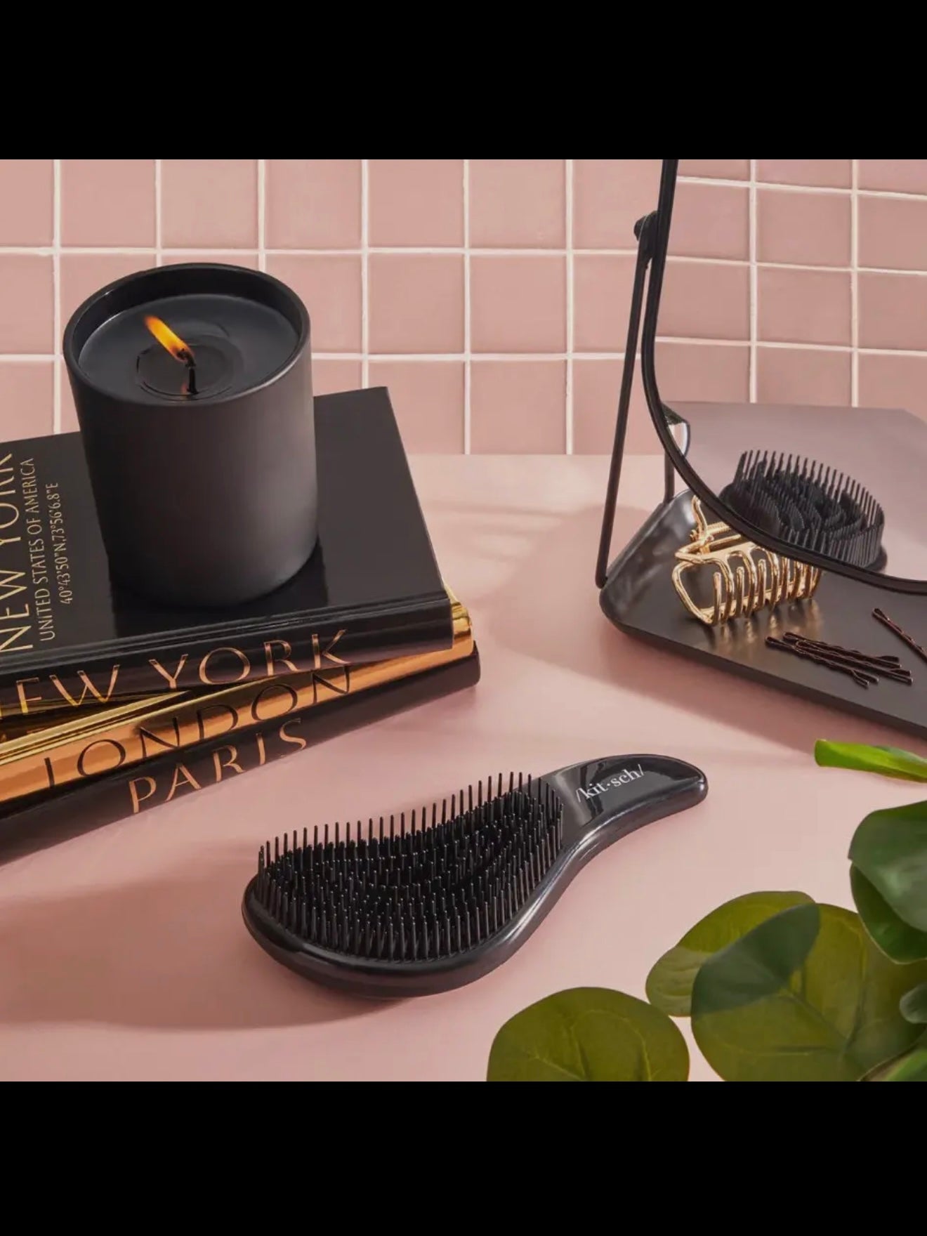 Kitsch Detangling Brush in Black