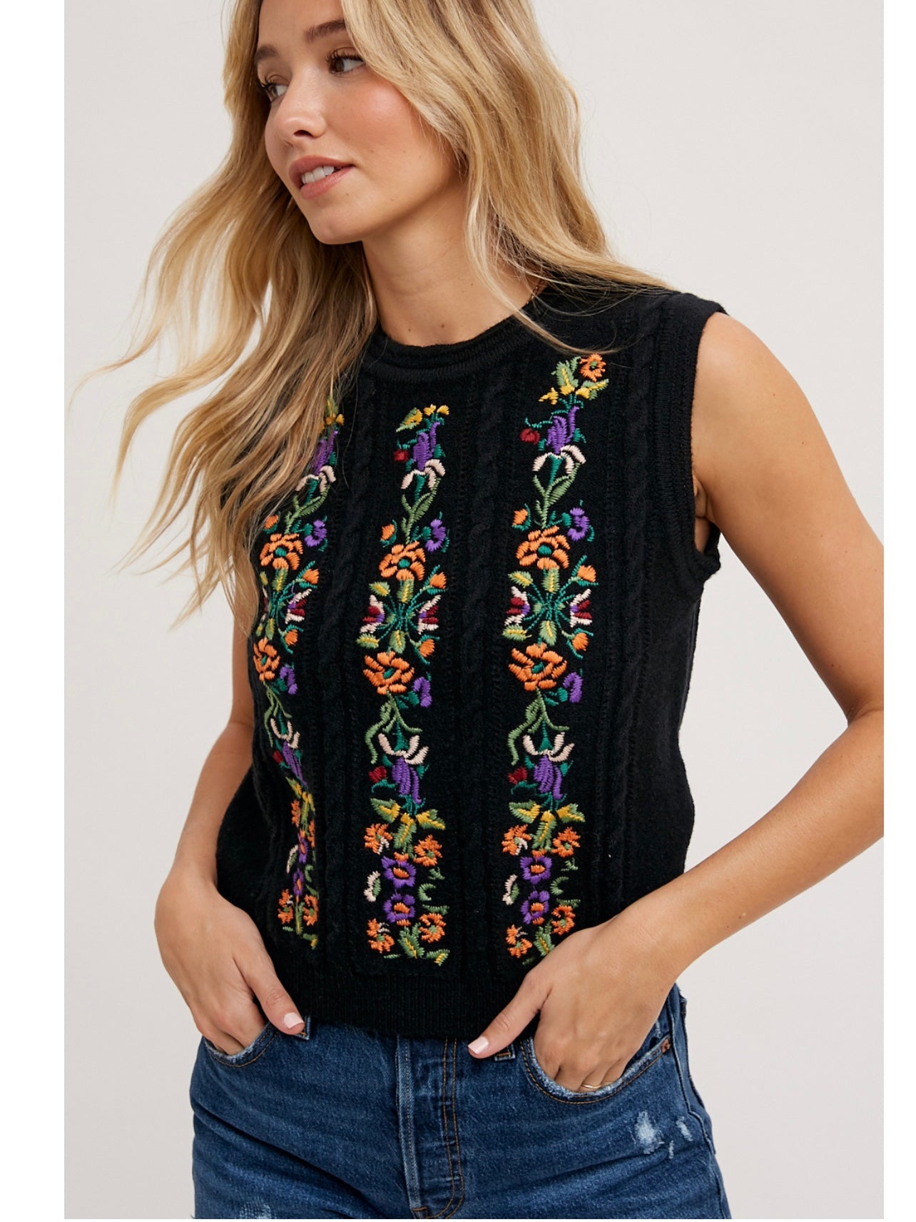 Embroidered Sleeveless Knit Tank Top in Black