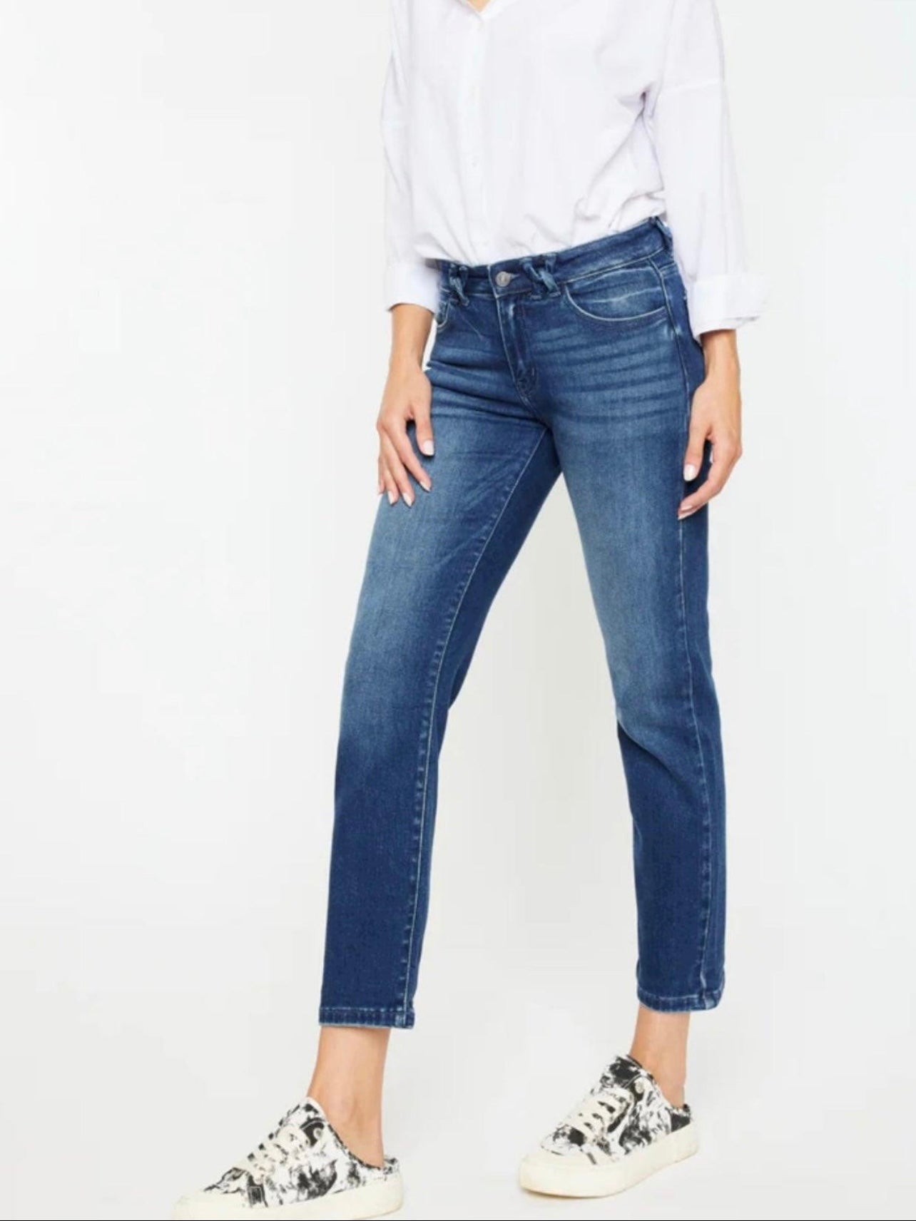 Kancan Dolores Mid Rise Slim Straight in Dark