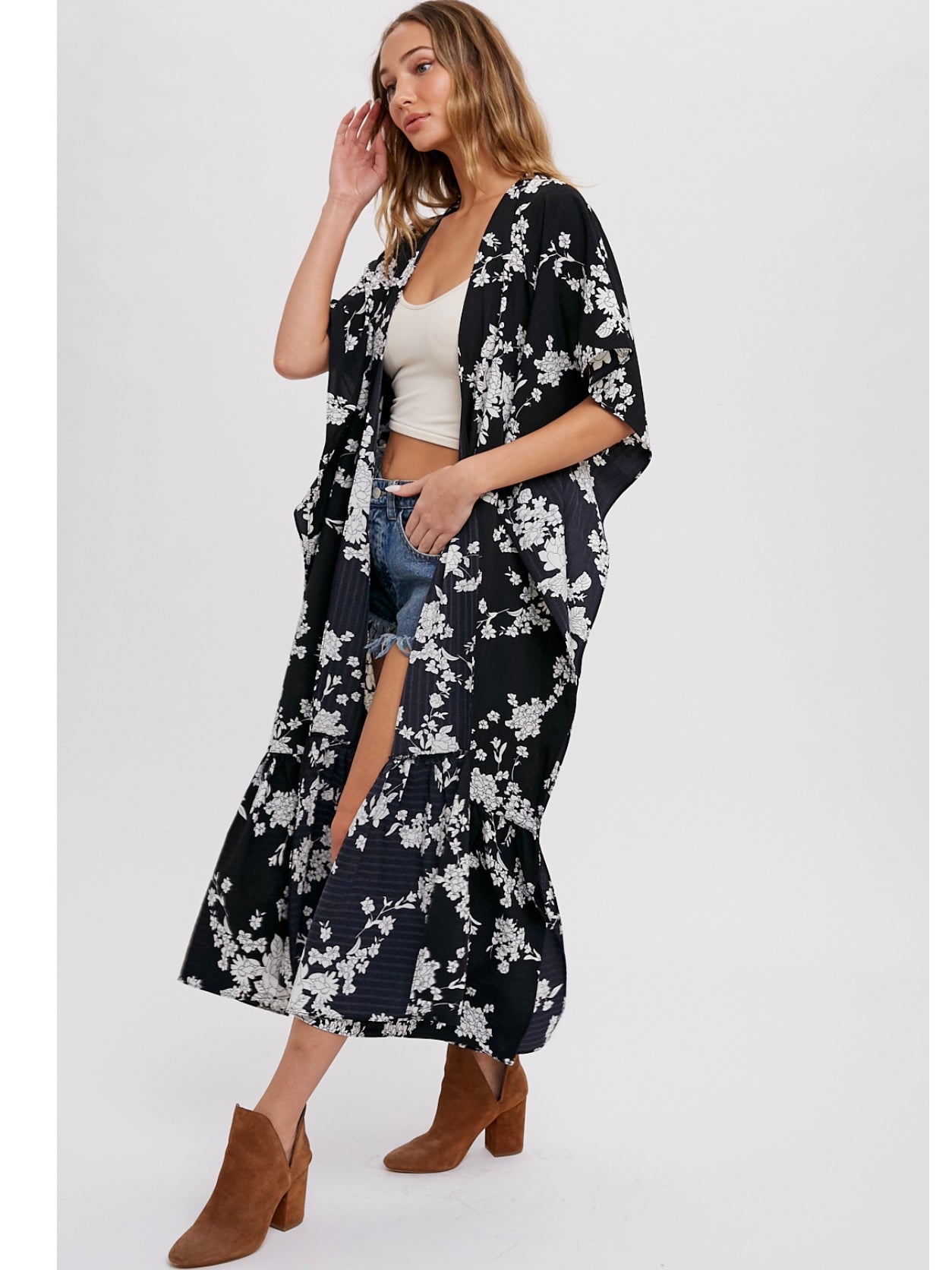 Floral Print Kimono in Black/Ivory