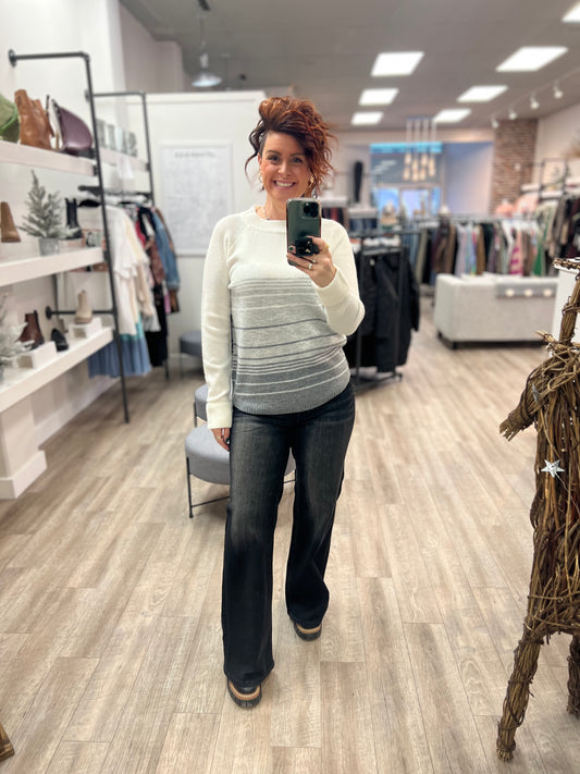 Turtle Neck Sweater in Off White