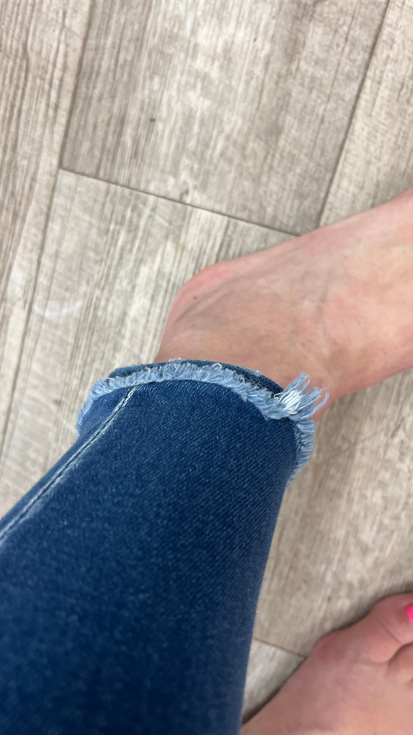 Kancan Landon Mid Rise Ankle Skinny Jeans
