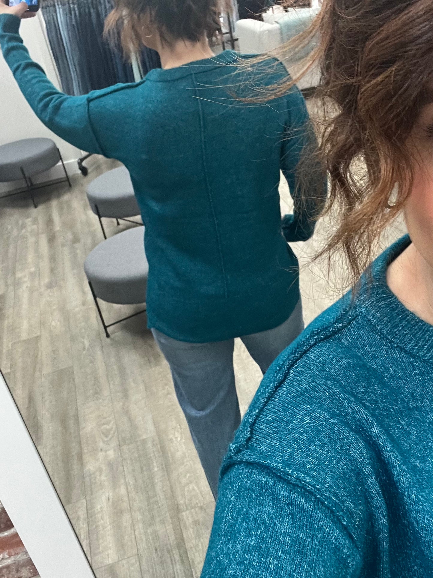 Melange Hi-Low Hem Pocket Round Neck Sweater in Hot Ocean Teal