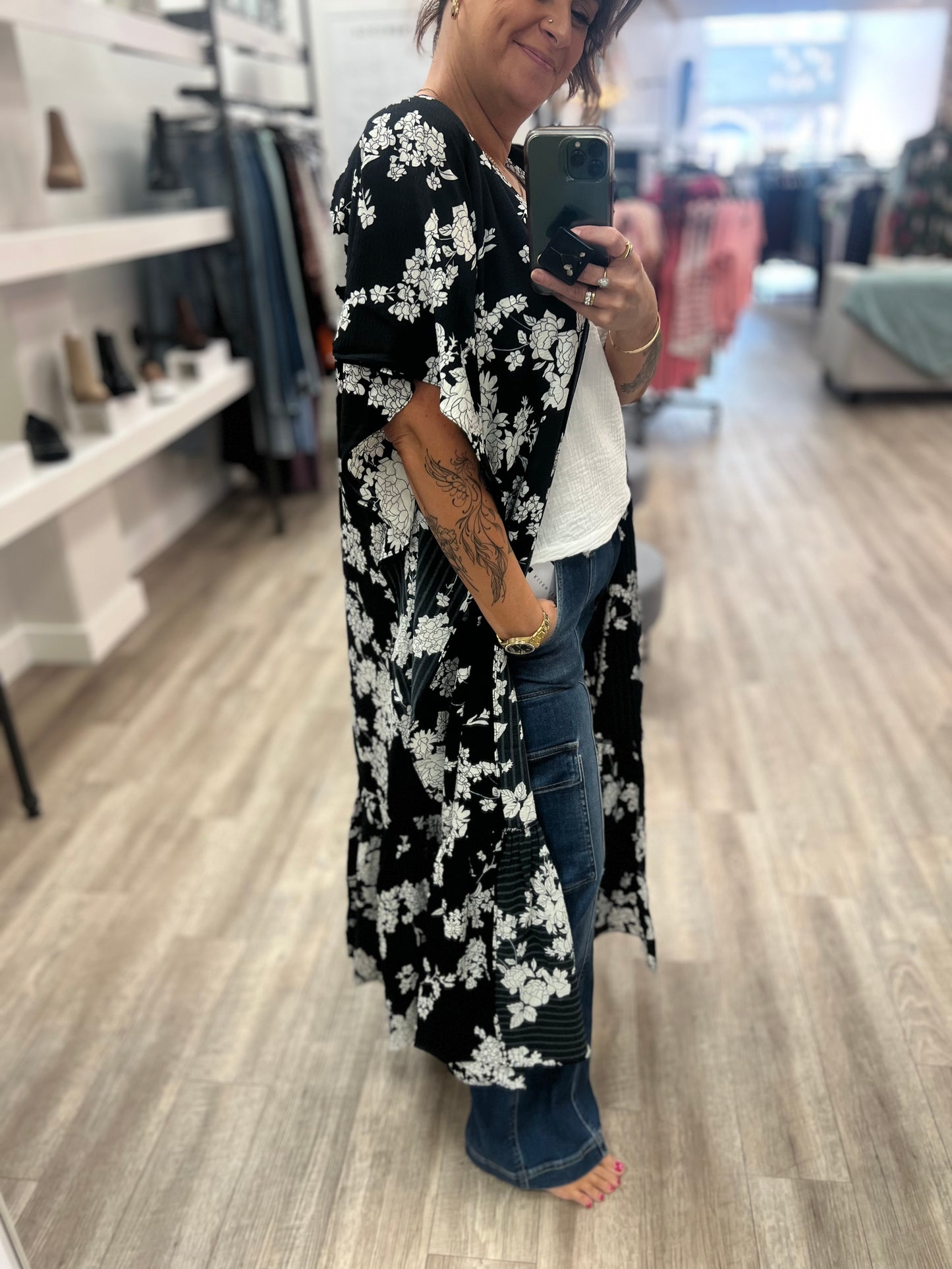 Floral Print Kimono in Black/Ivory