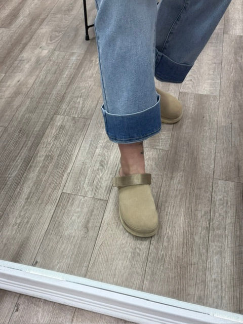 The Camden Cropped Jeans in New Light