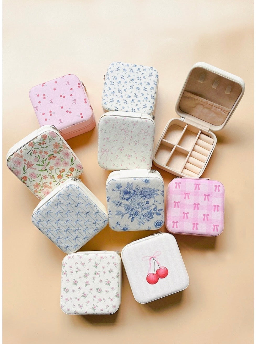 Pattern Jewelry Organizer Case