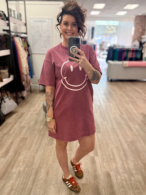 Smile Tee Dress in Mulberry