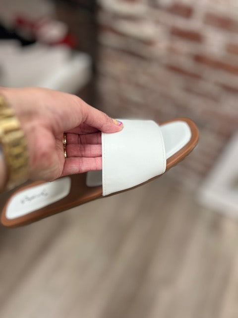 Perfect White Slide