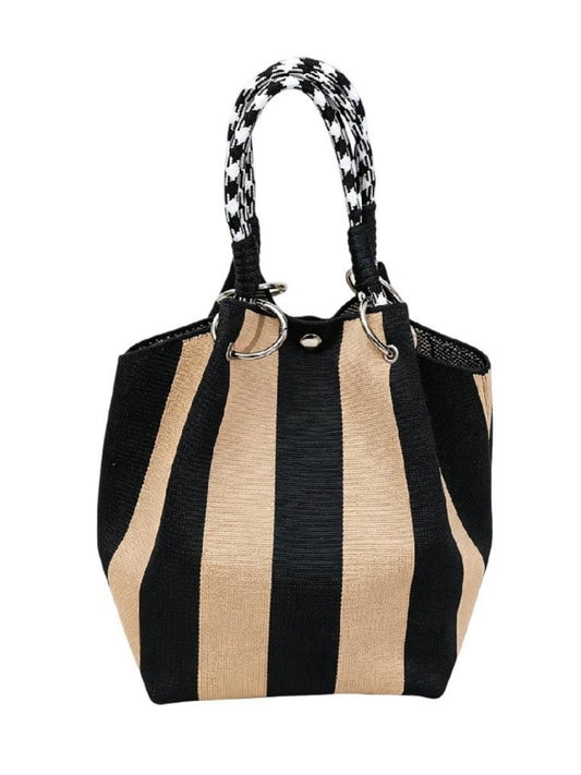 Geometric Knitted Bucket Tote Bag in Tan/Black and Black/White