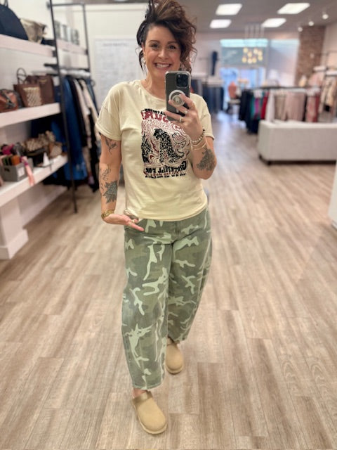 Friday/Saturday Amour Tee in Whitecap