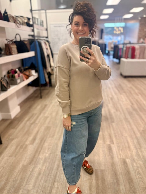 Laid-Back Luxe Sweatshirt with Pockets in Ash Mocha