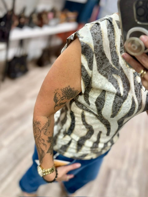 The Sandstorm Print Top in Turtledove