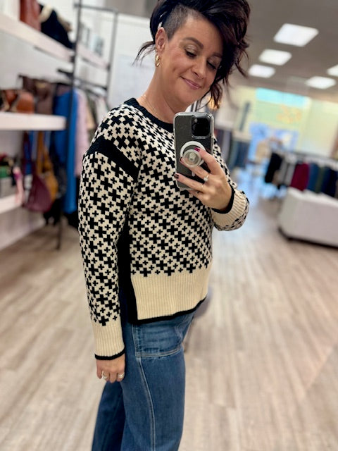 Nordic Cross Pullover in Black