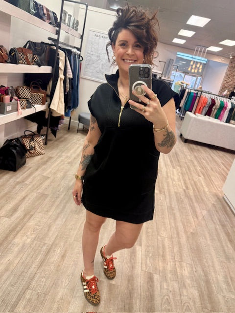 Textured Quarter Zipper Dress in Black