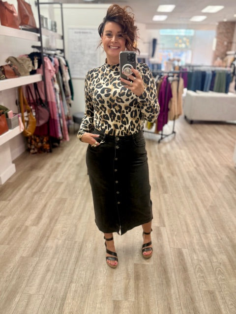 Black Denim Button Front Jean Skirt in Antracite