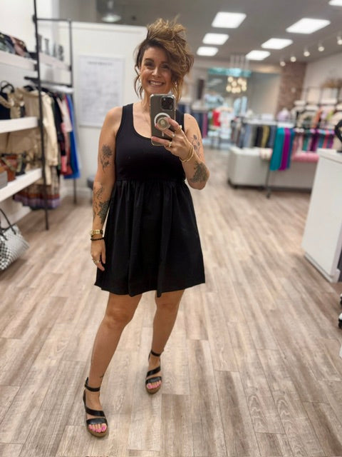 Meet Me Downtown Dress in Black