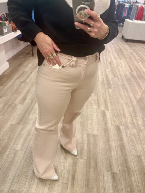 Kiera High Rise Wide Flare Jeans in Pink