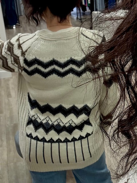 Quannah V-Neck Cardi in Beige