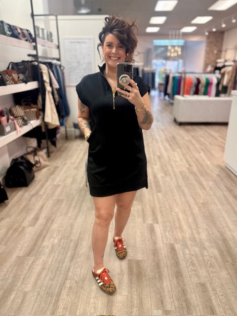 Textured Quarter Zipper Dress in Black