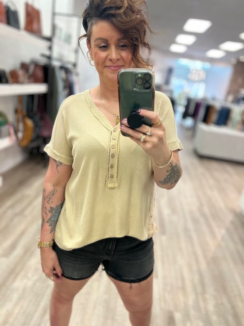 Short Sleeve Print Mix Mineral Washed Henley Top in Natural