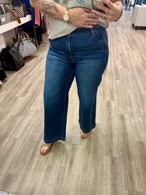 The Side Button Muse High Rise Cropped Jean in Medium