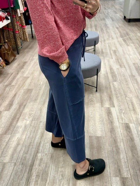The Off Duty Pant in Blackberry