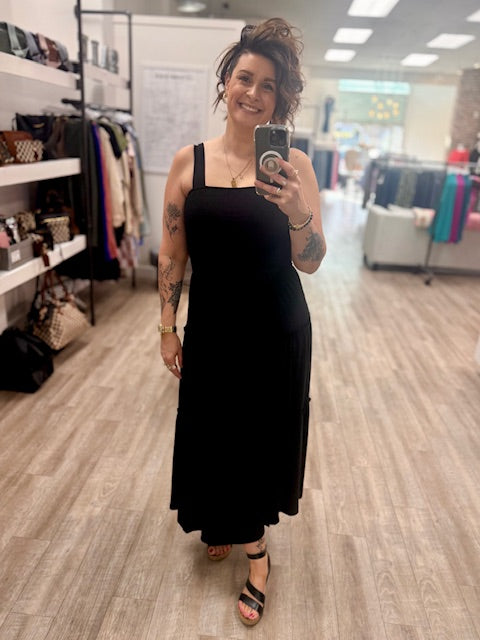 Timeless Tiered Midi Dress in Black