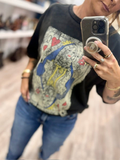 Queen of Hearts Tee in Black