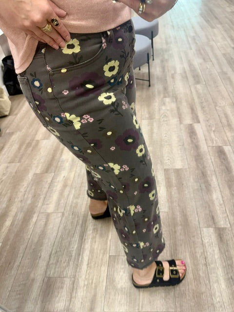 Boho Bloom Crops in Ash