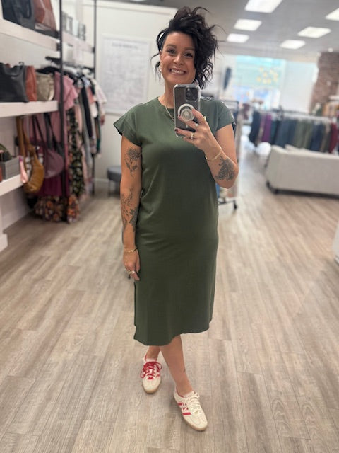 Round Neck Short Sleeve Midi Dress in Dark Olive