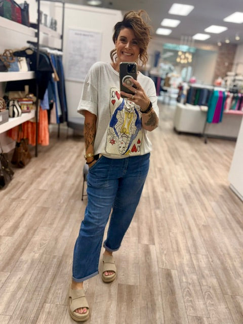 Queen of Hearts Tee in Heather Grey
