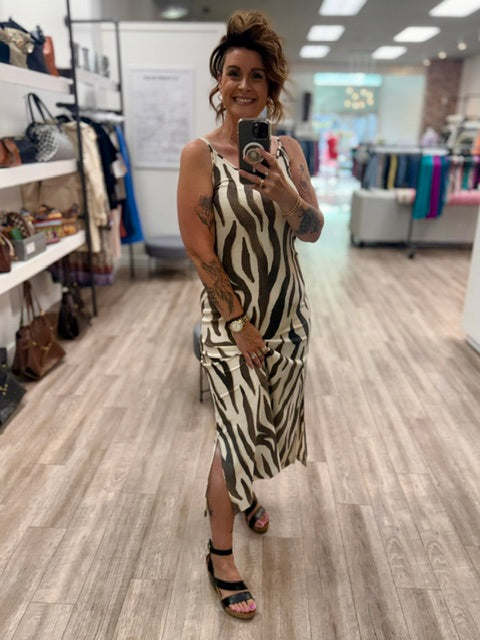 Untamed Beauty Dress in Turtledove