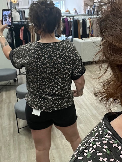 Cuffed Jean Shorts in Black