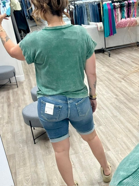 Bermuda Shorts in Medium