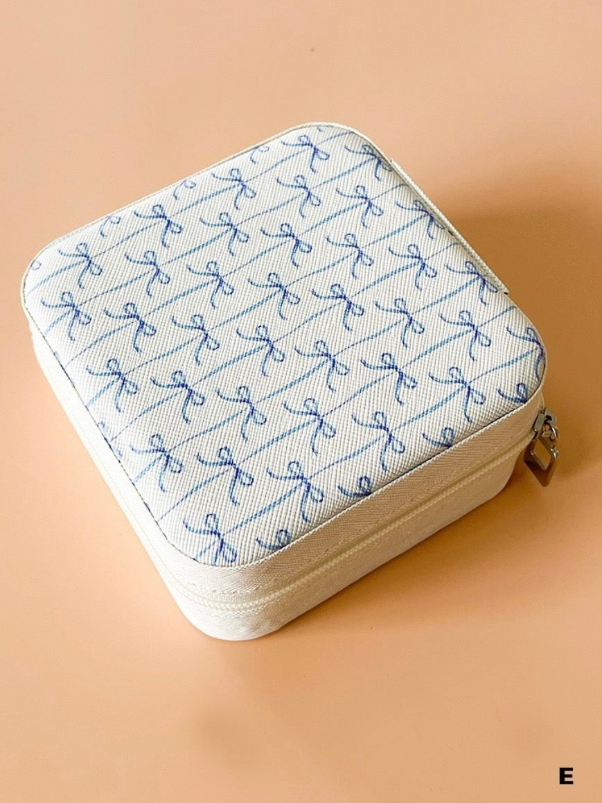 Pattern Jewelry Organizer Case