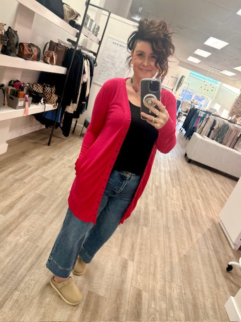 Snap Cardi in Viva Magenta